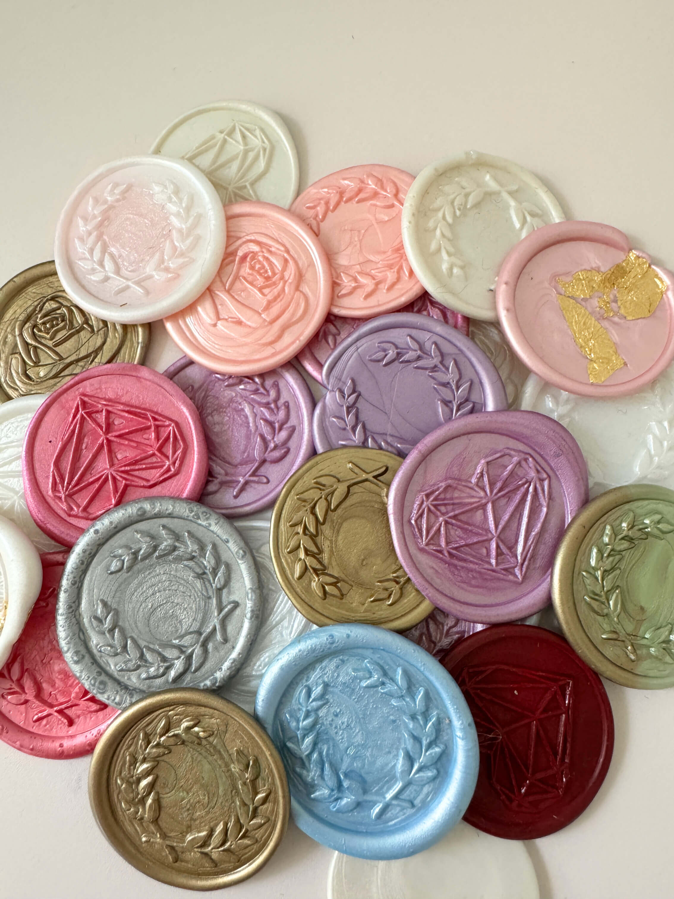 seconds ready made peel and stick wax seals for invites and envelopes